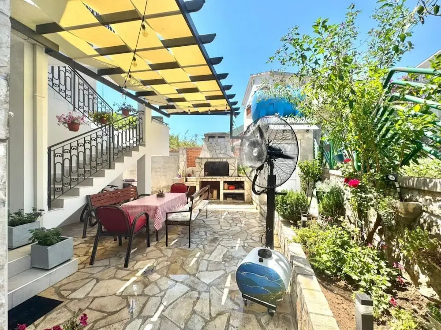 Apartments Janda Bijela