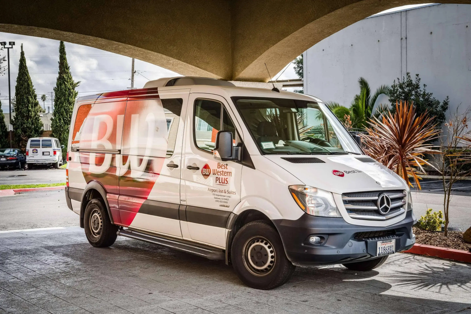 Best Western Airport Inn & Suites