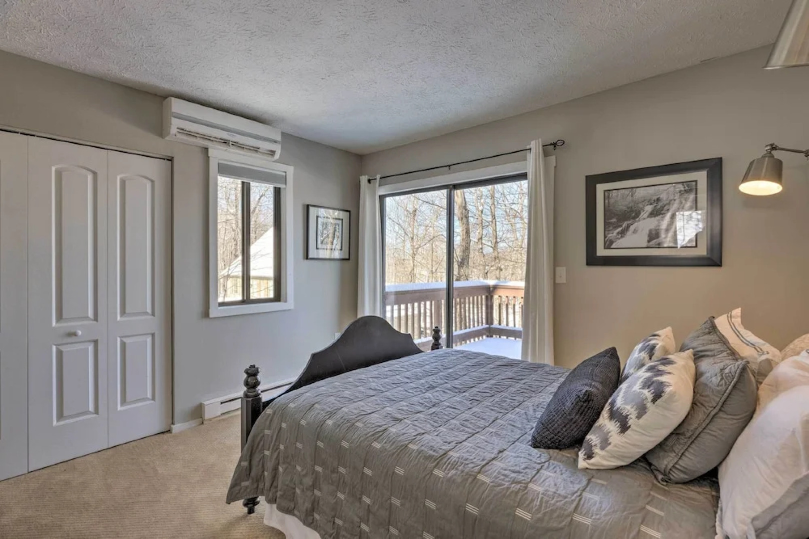 Bright Wintergreen Resort Home; Deck & Grill!