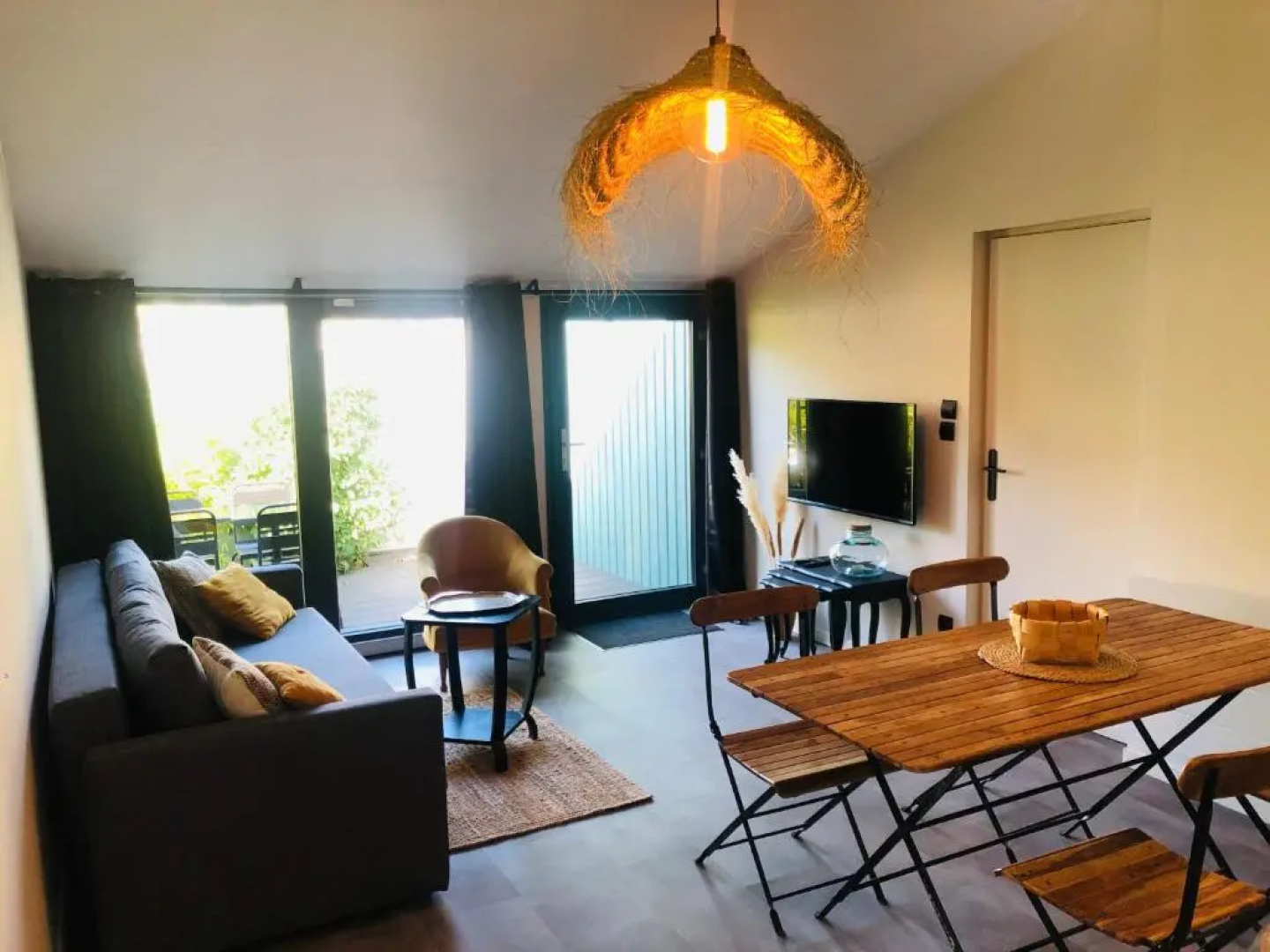 Appartement Bel Air - Terrasse avec jacuzzi - Accès Piscine