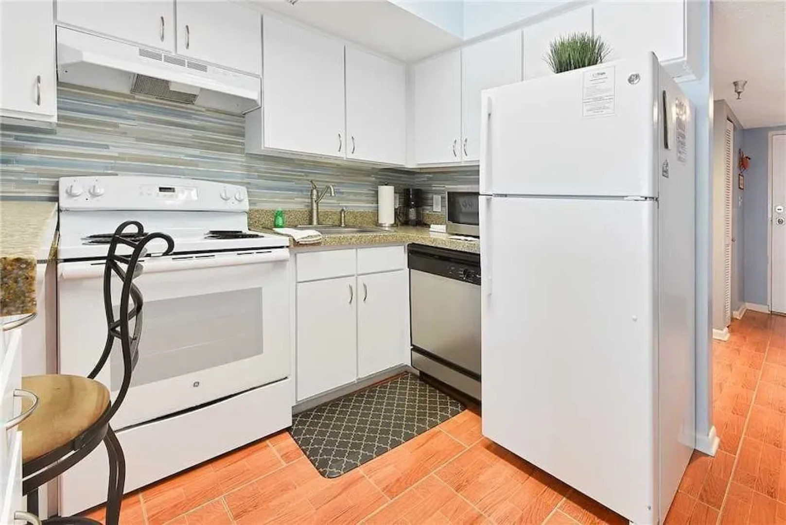 Jacksonville Beachdrifter 406 - Two Bedroom Condo