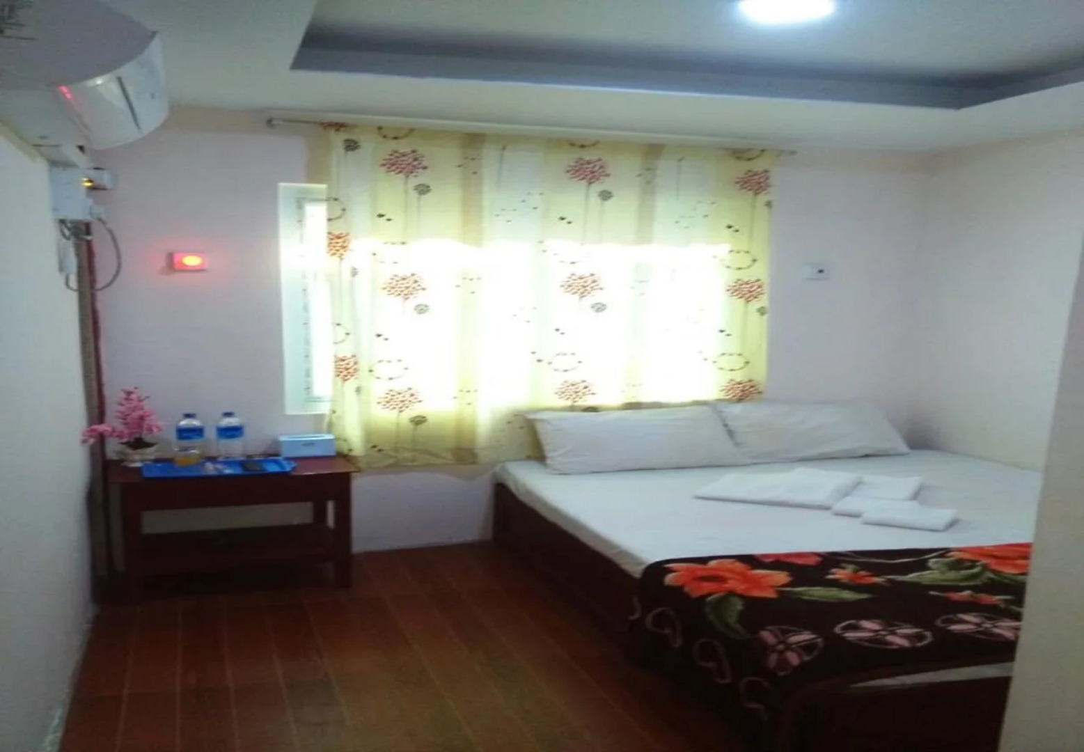 Motel Shwe Myint Mho