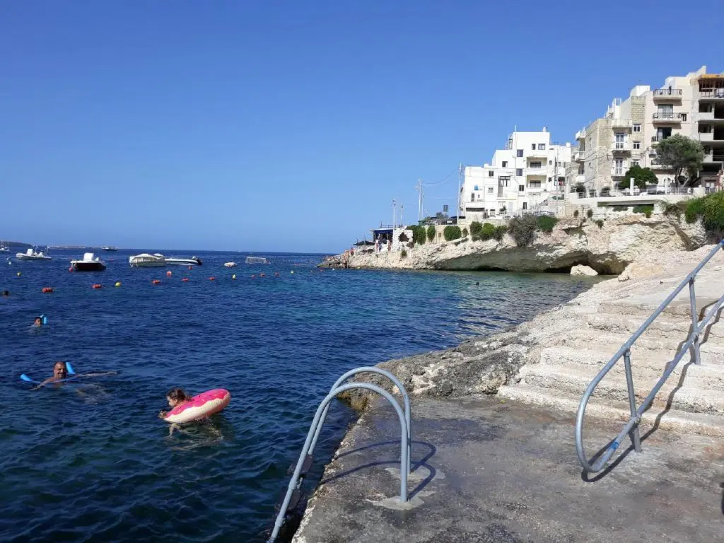 Blue Harbour 3 bedroom seafront apartment with large yard on the promenade - by Getawaysmalta