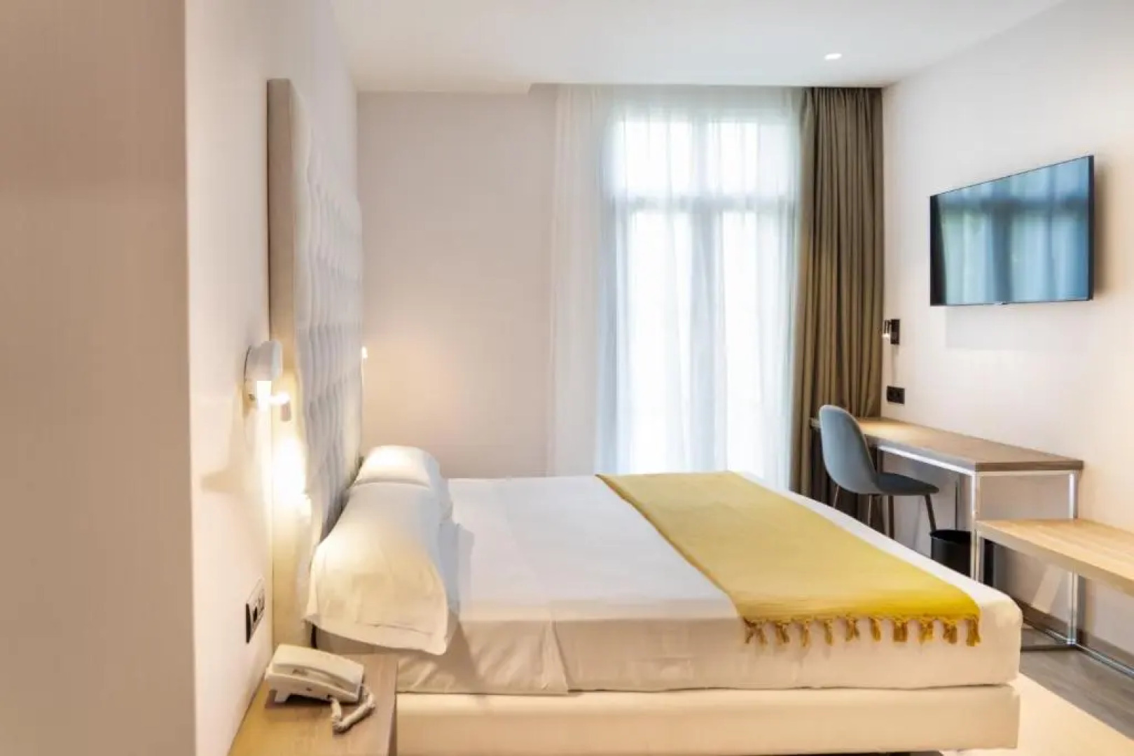 Отель Caledonian