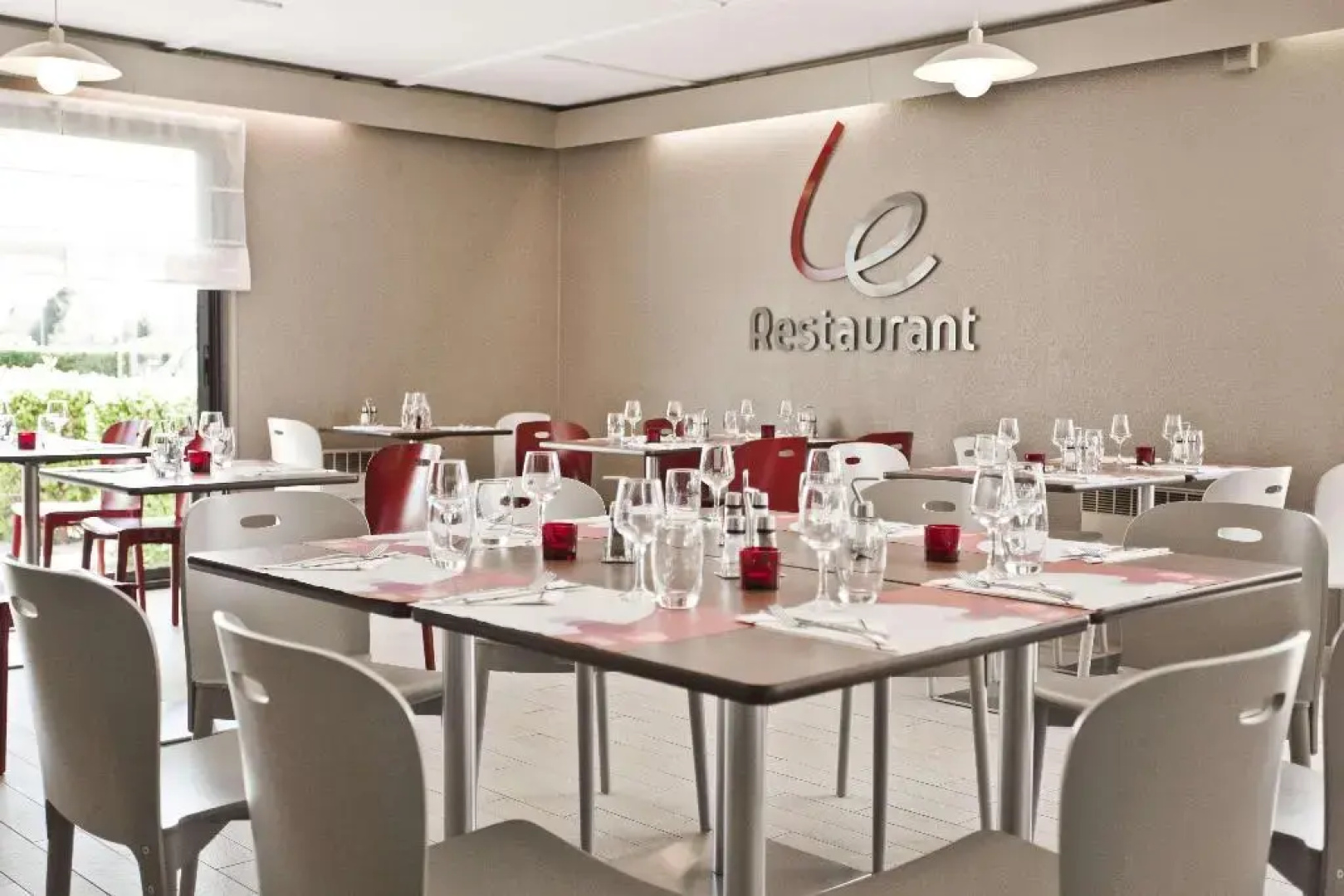 Brit Hotel Confort Dinan Taden