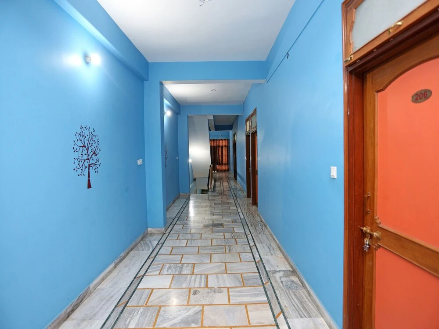 OYO 12133 Hotel Shanti