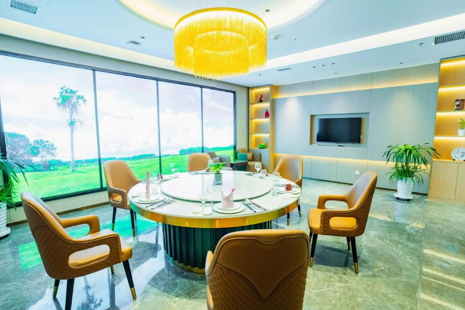 Baishan Hotel