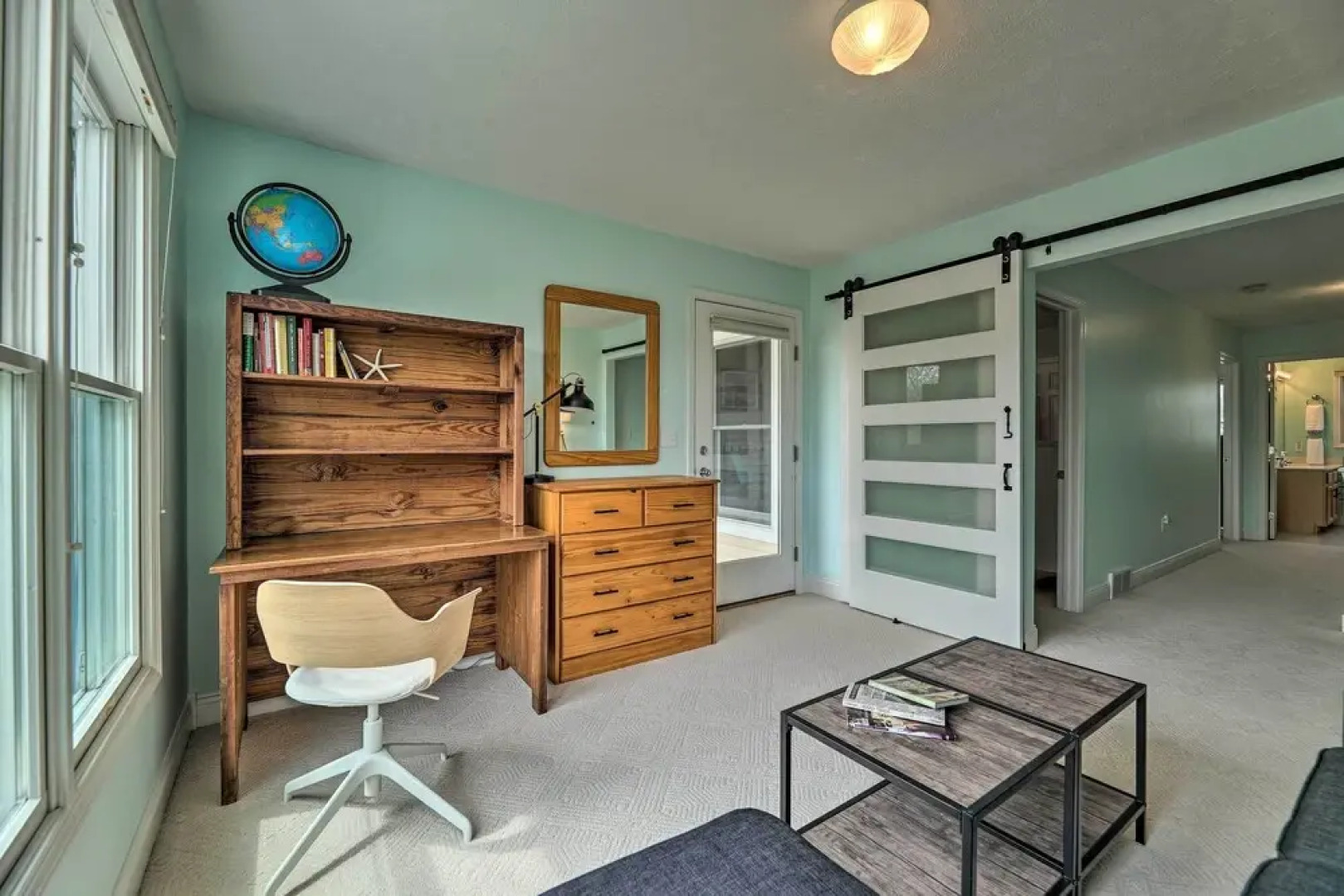 Bright Manistee Condo w/ Beach + Pool Access!