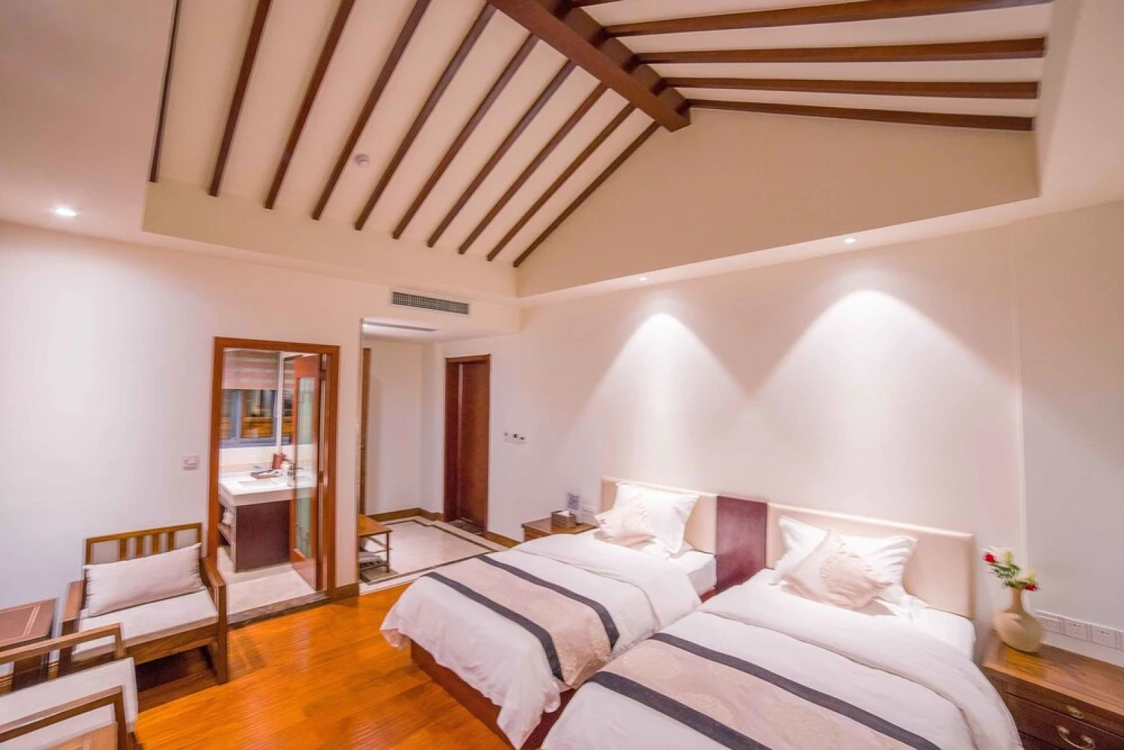Lijiang Yongli Five Yard
