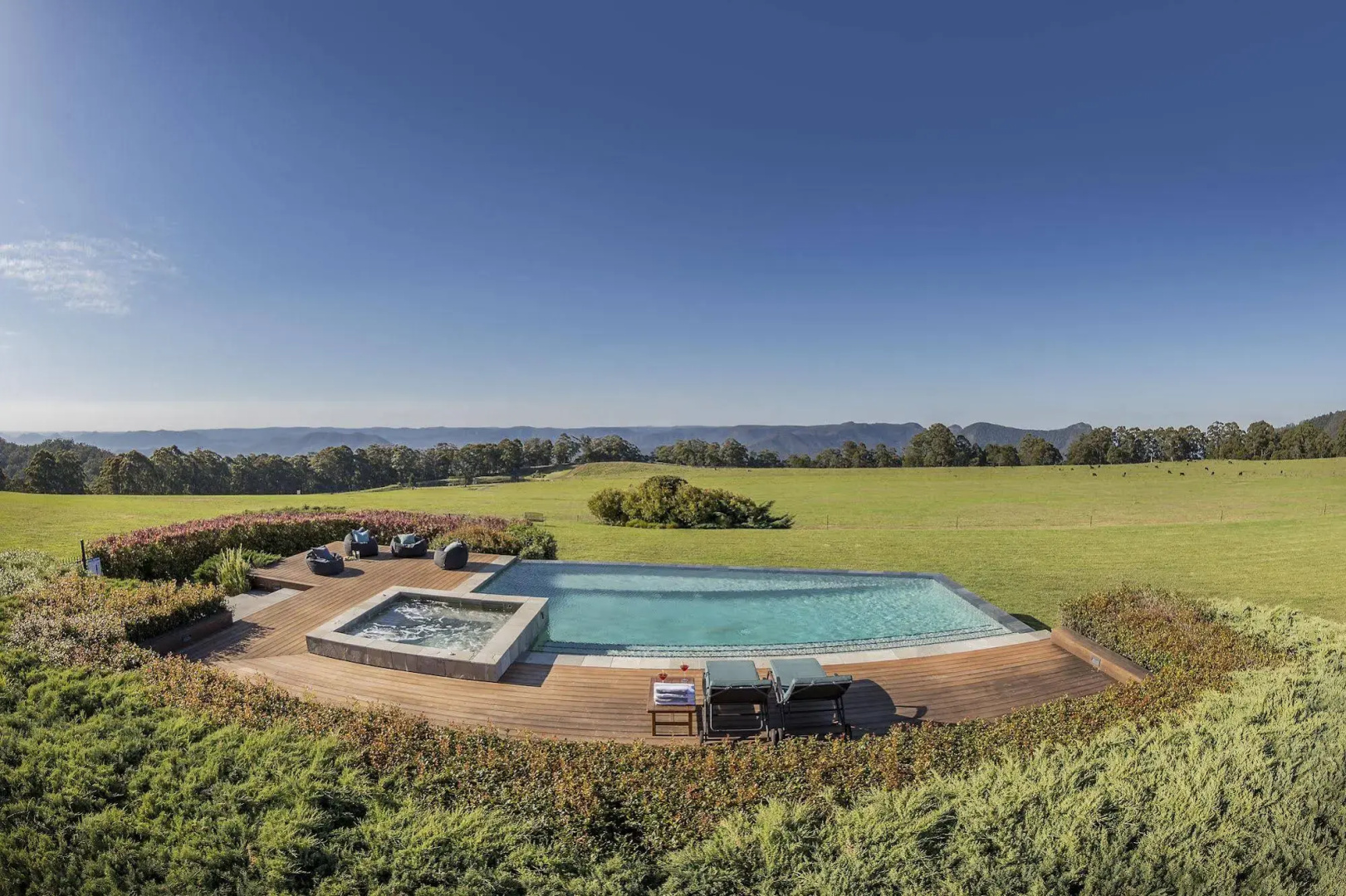 Spicers Peak Lodge