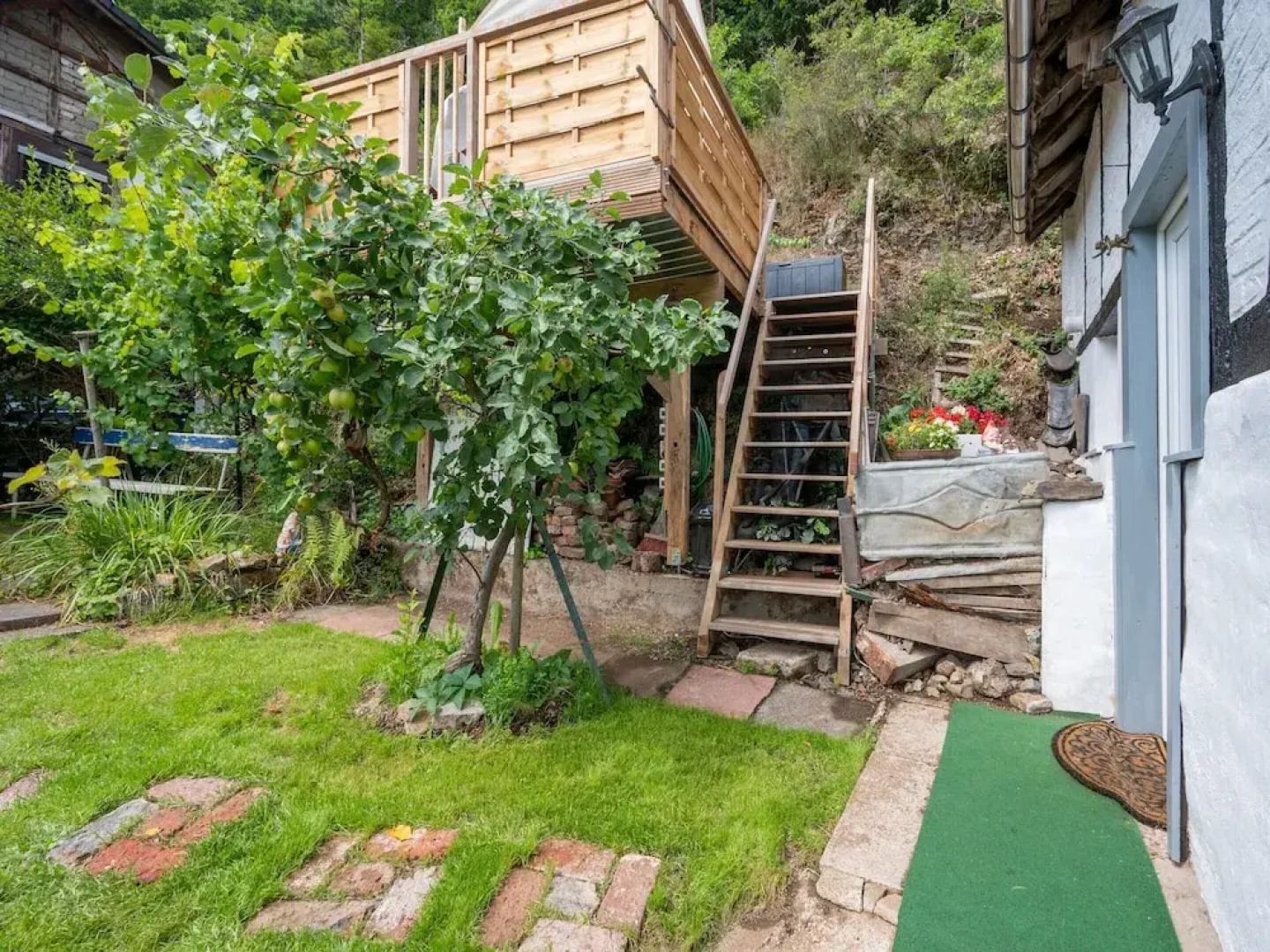 Pretty Holiday Home in Schleiden With Balcony and Barbecue