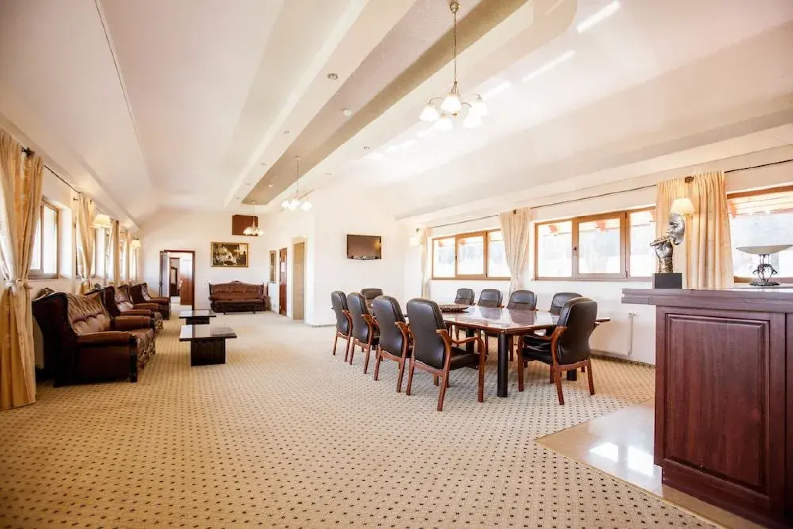 Q Resort and Spa Sacele	