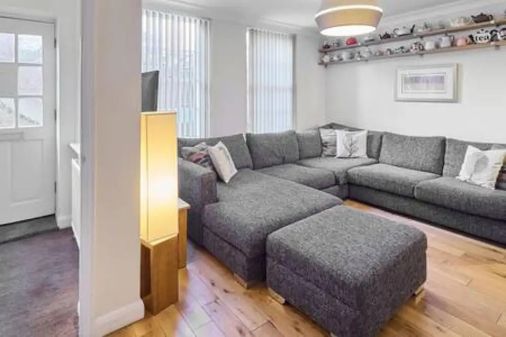 Host Stay Cobb Court