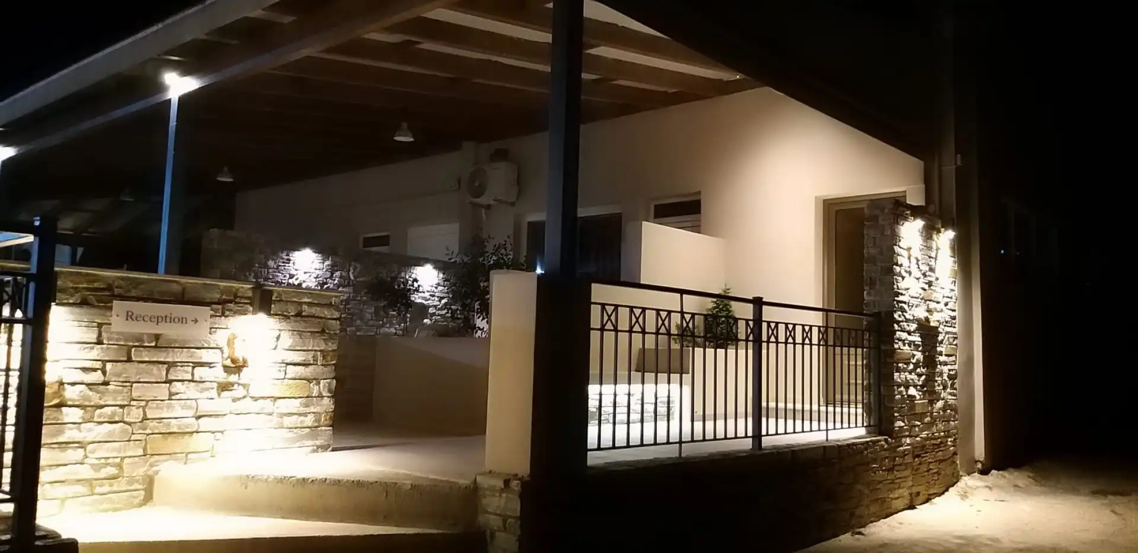 Petries Studios Evoia