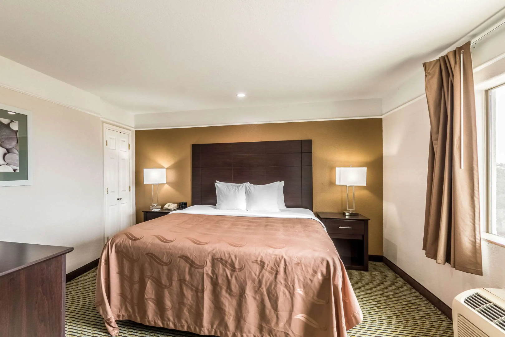 Quality Inn & Suites SeaWorld North