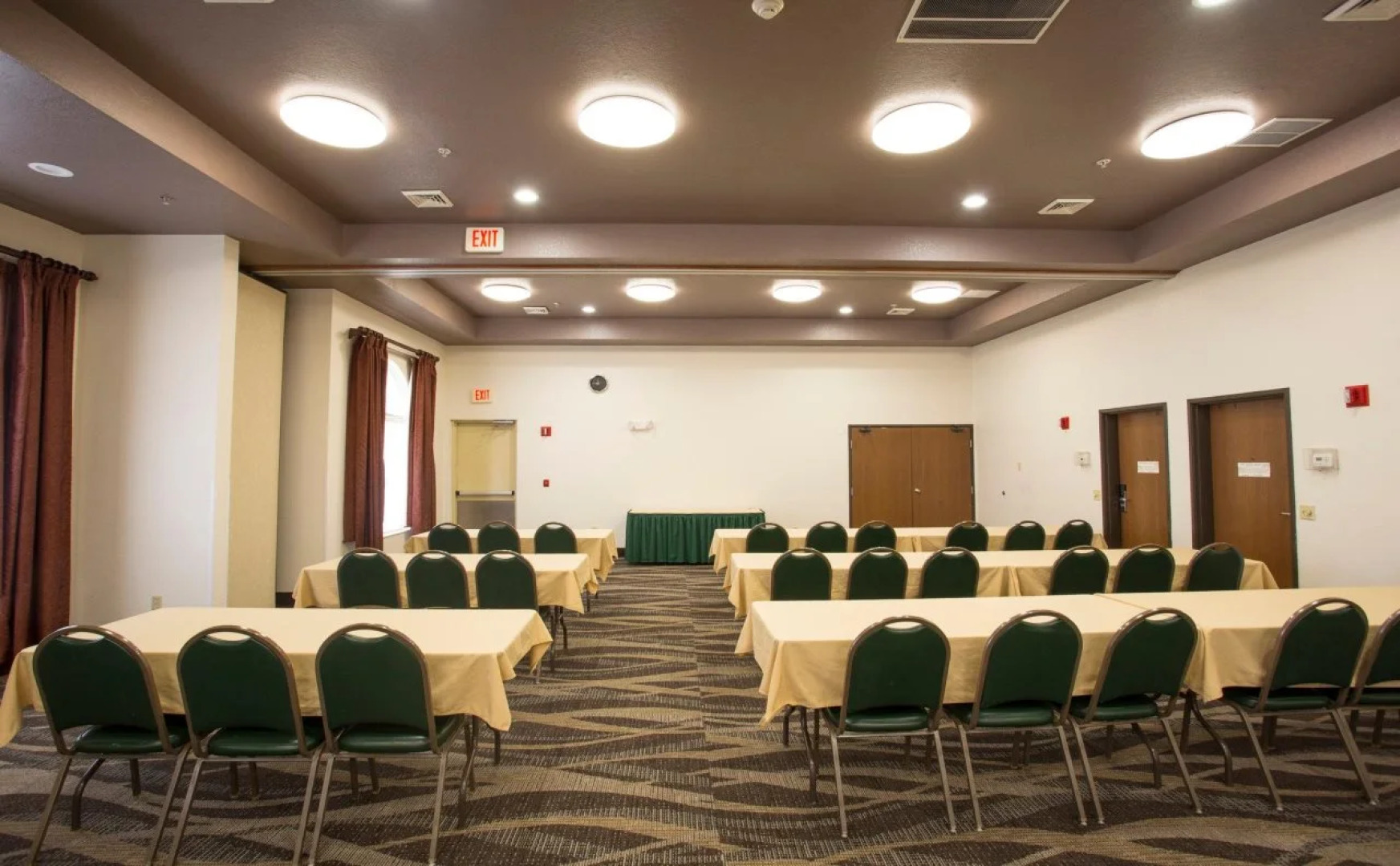 Holiday Inn Express WATERTOWN