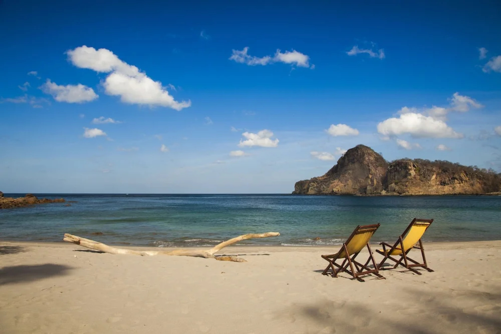 Aqua Oceanfront Resort & Residences