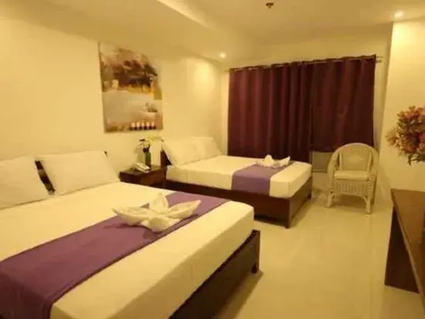 RedDoorz Plus @ San Roque Roxas City