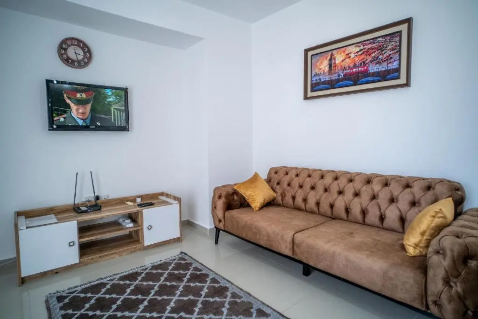 Beautiful Two-bedroom Apartment with Sea and Mountain views Sel 8-5