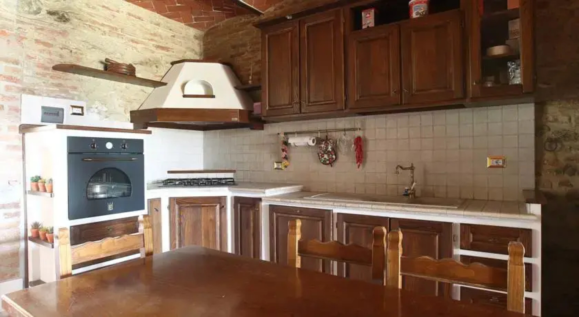 Wisteria Green House