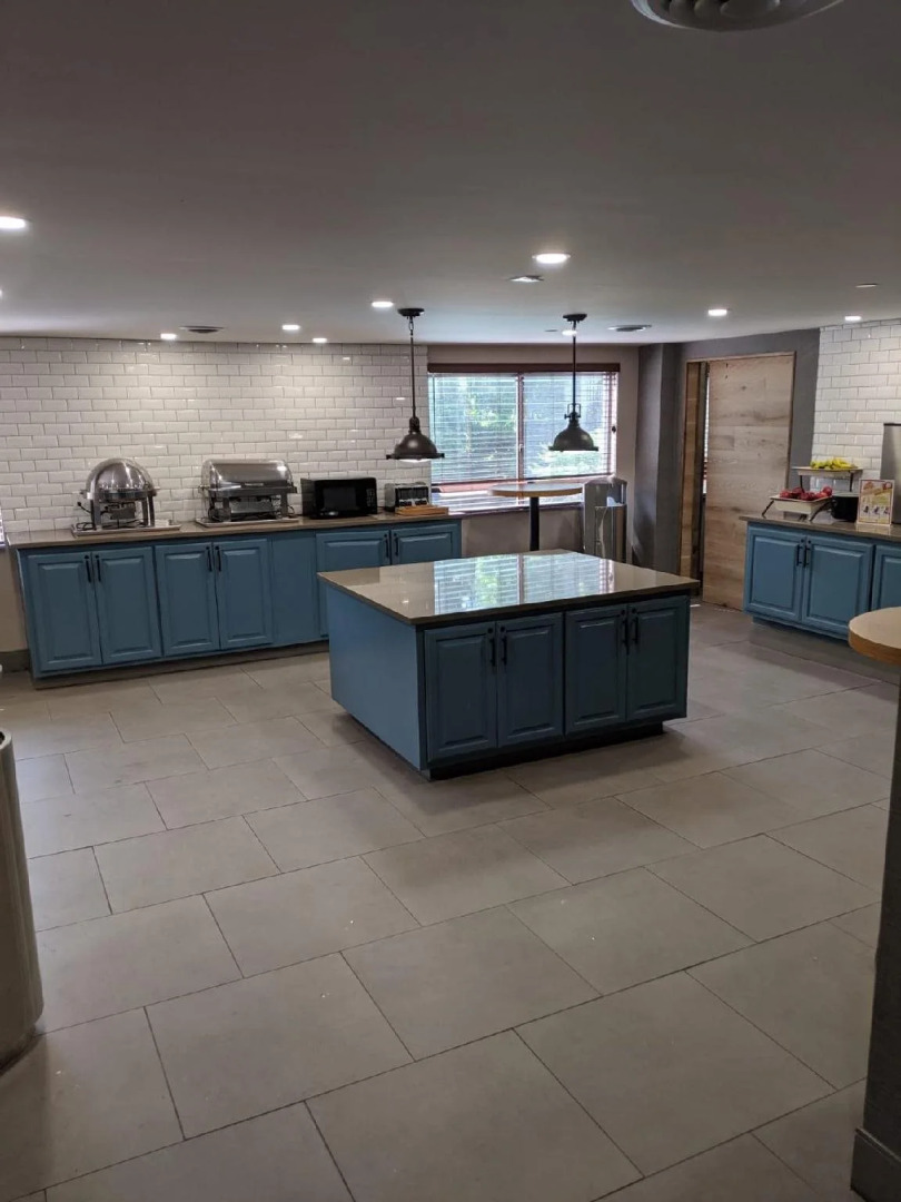 Country Inn & Suites by Radisson, Williamsburg East (Busch Gardens), VA