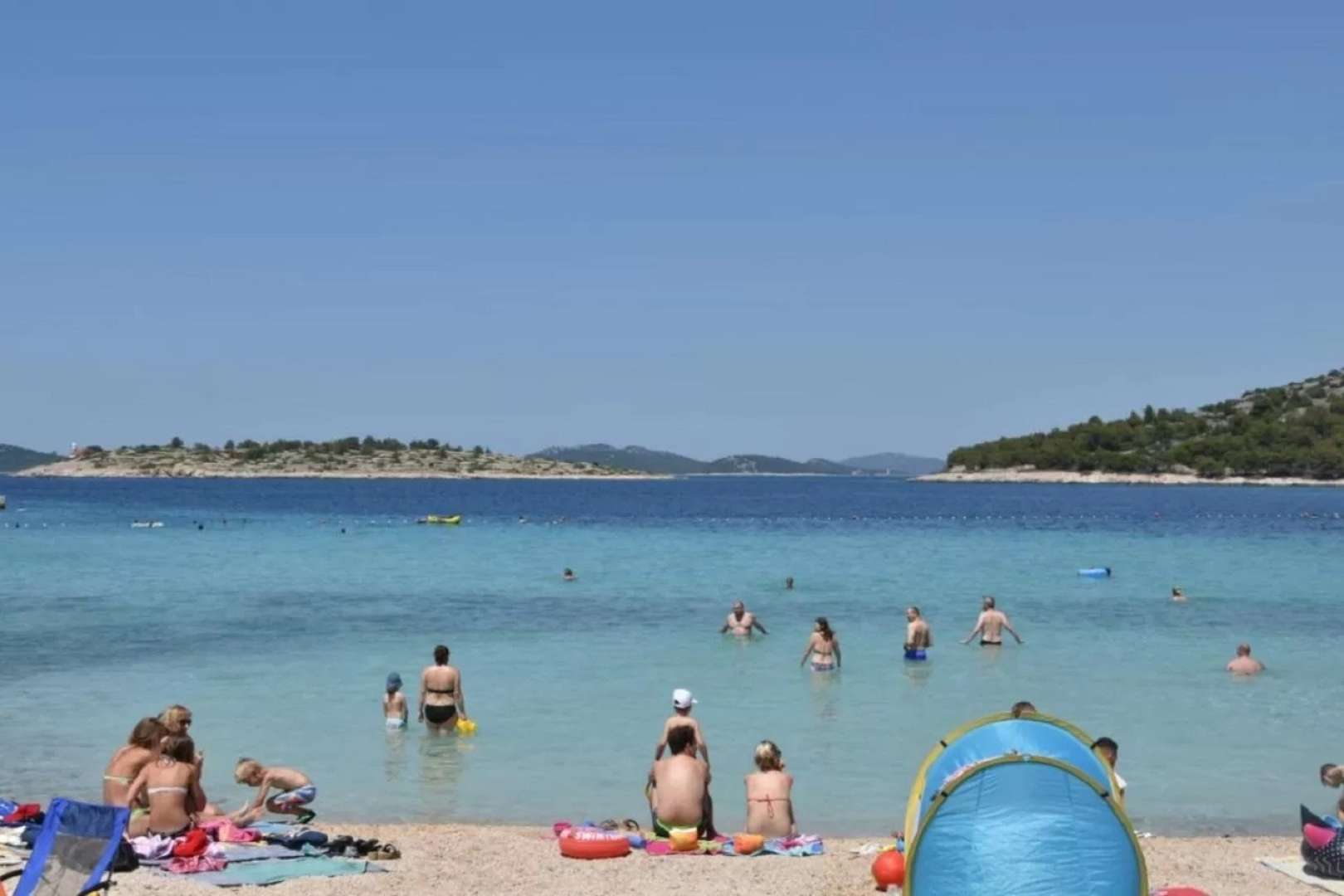 Apartment Kova - 10 m from sea: A1 Murter, Island Murter