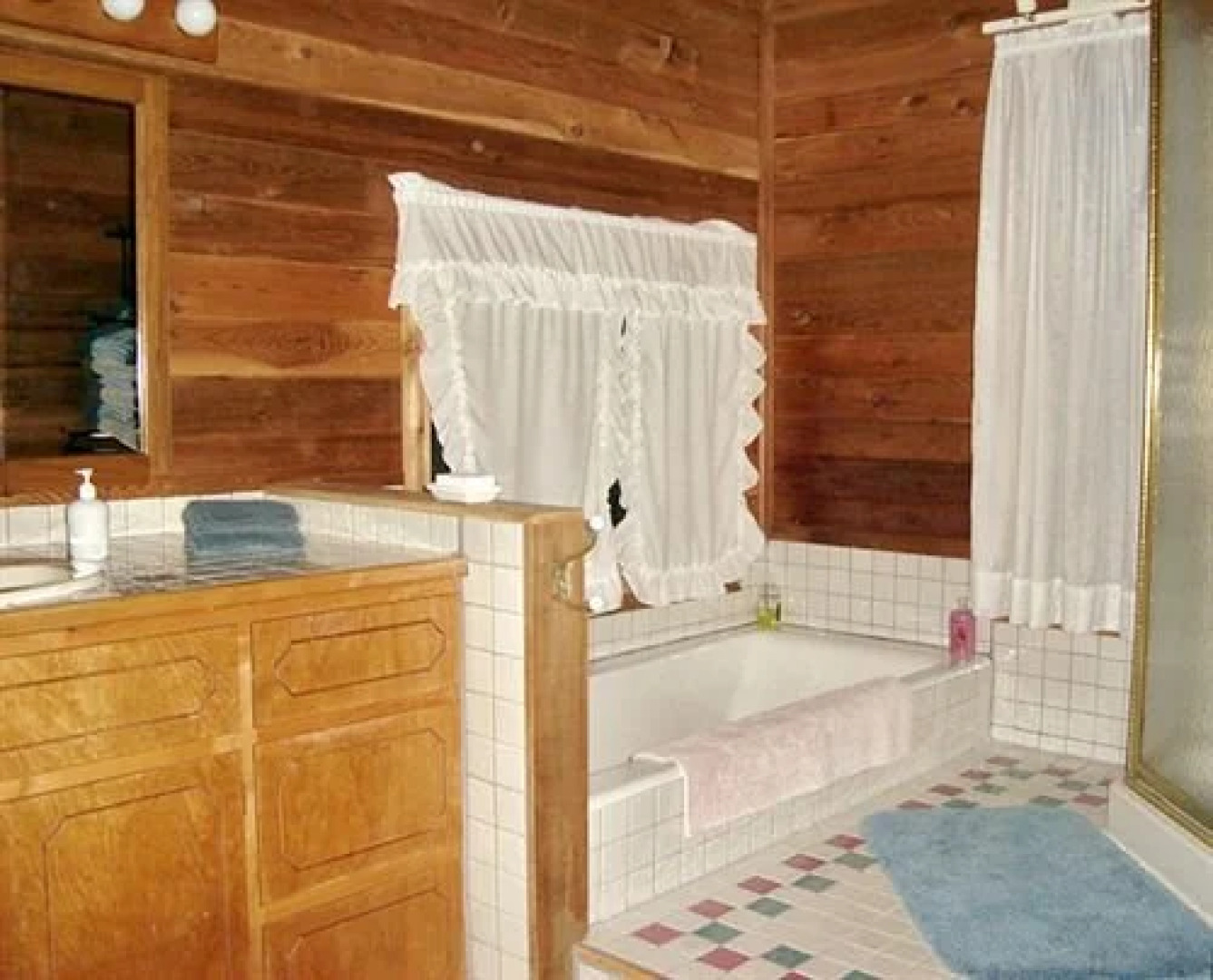 Tara Firma Inn - Volcano