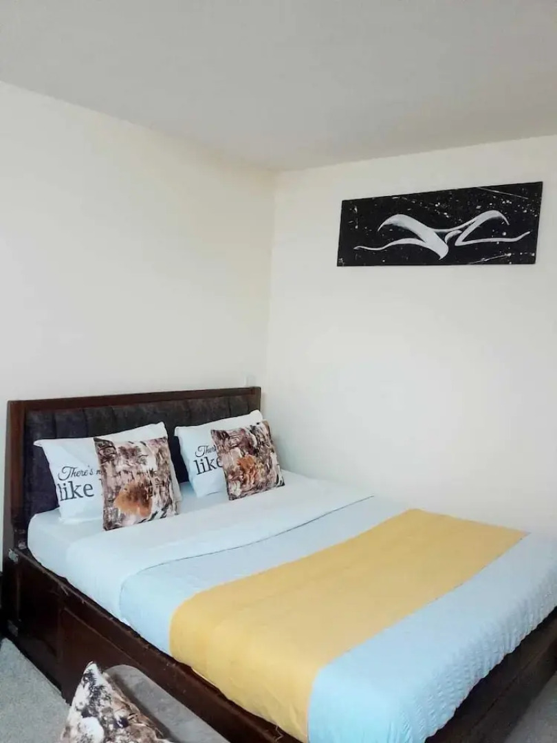 Lux Suites Chapell Hill Apartments