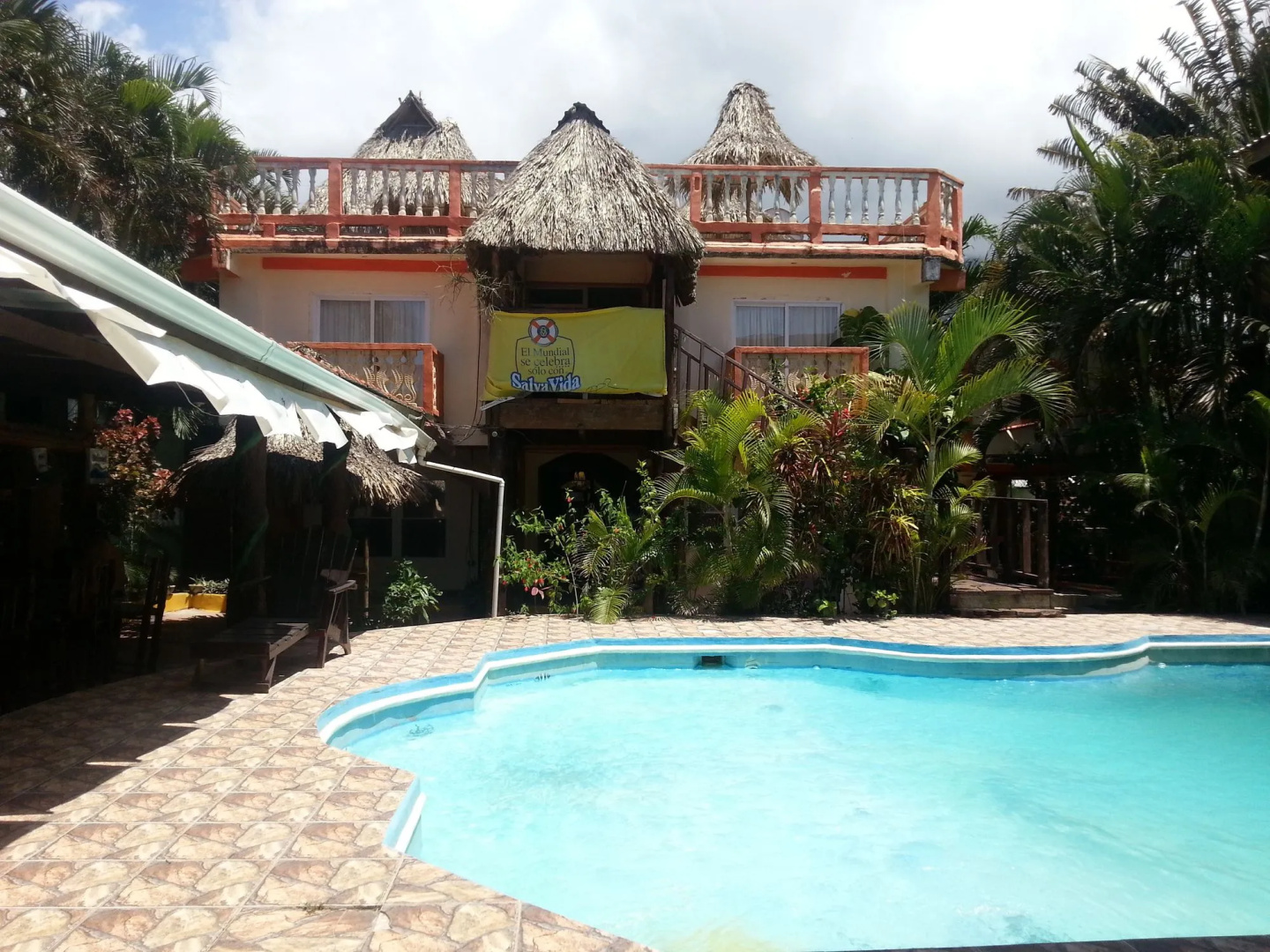 La Delphina B&B Bar and Grill Hotel