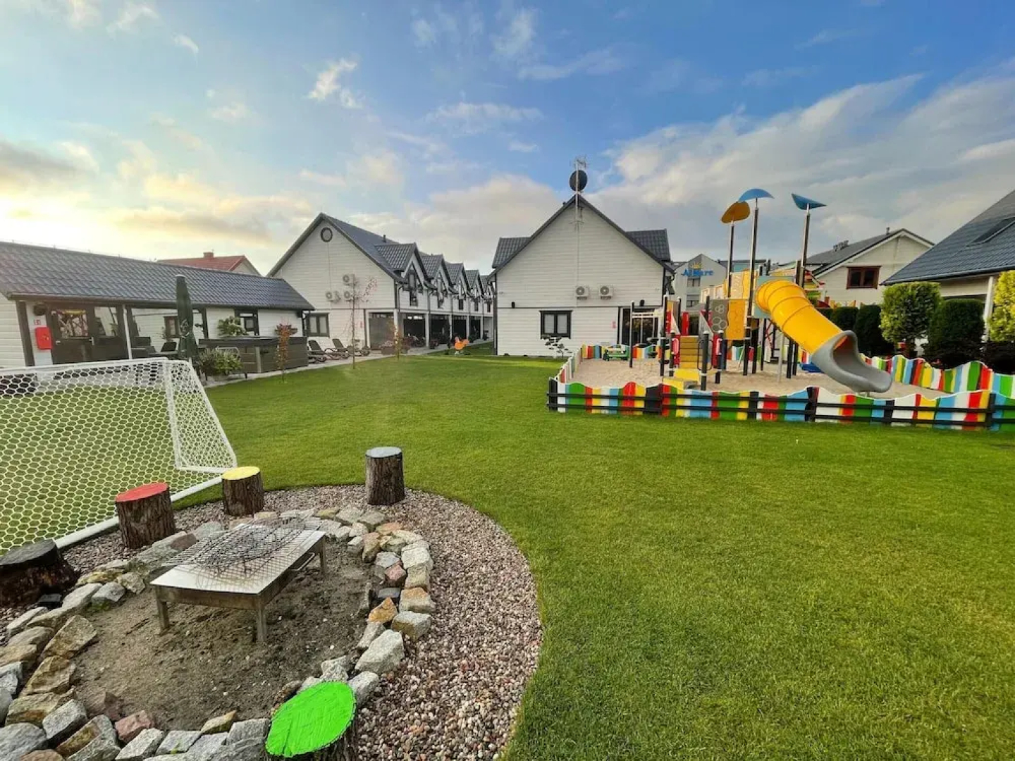 Large Holiday Homes Close to the Beach