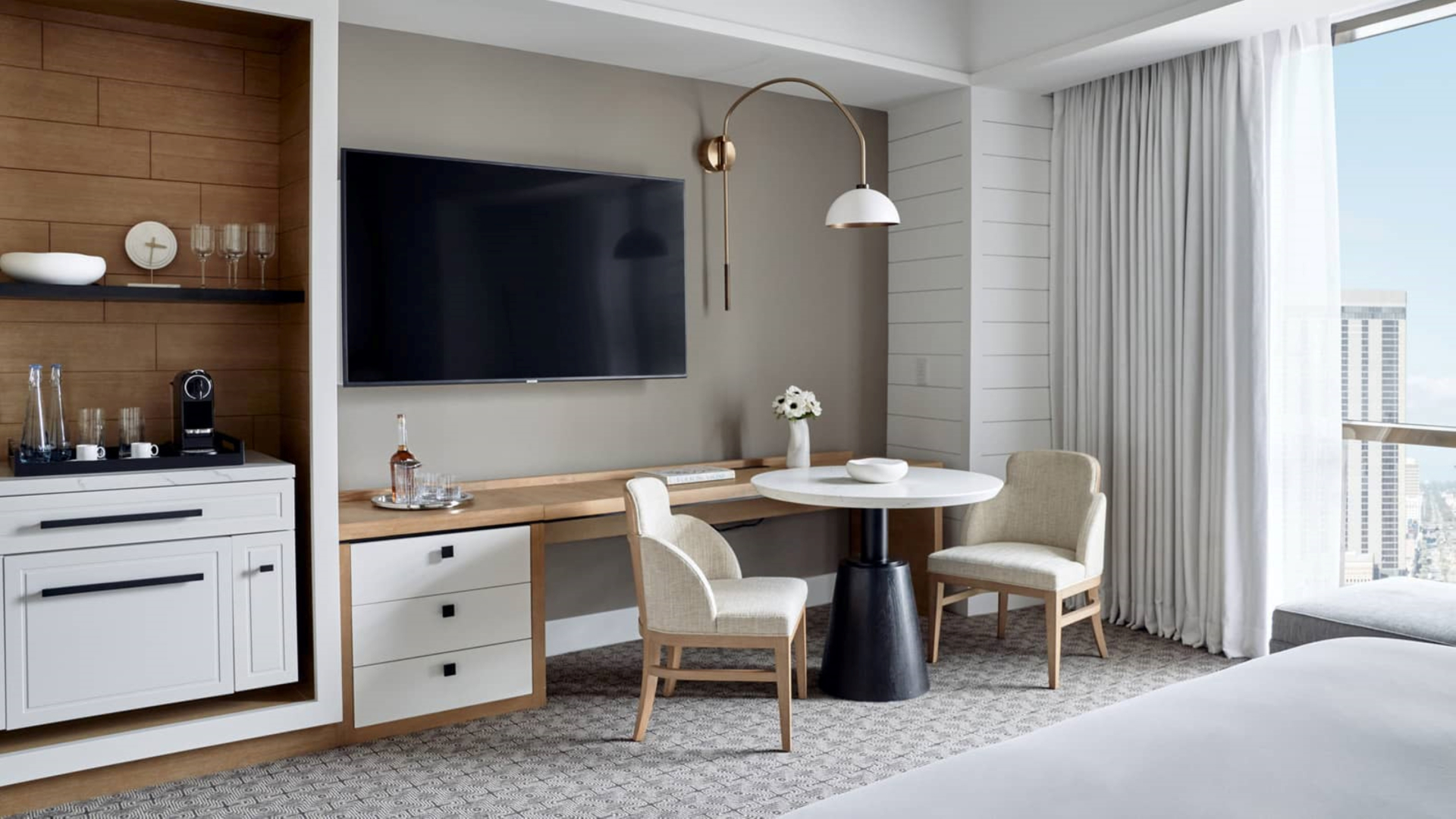 Отель Four Seasons New Orleans