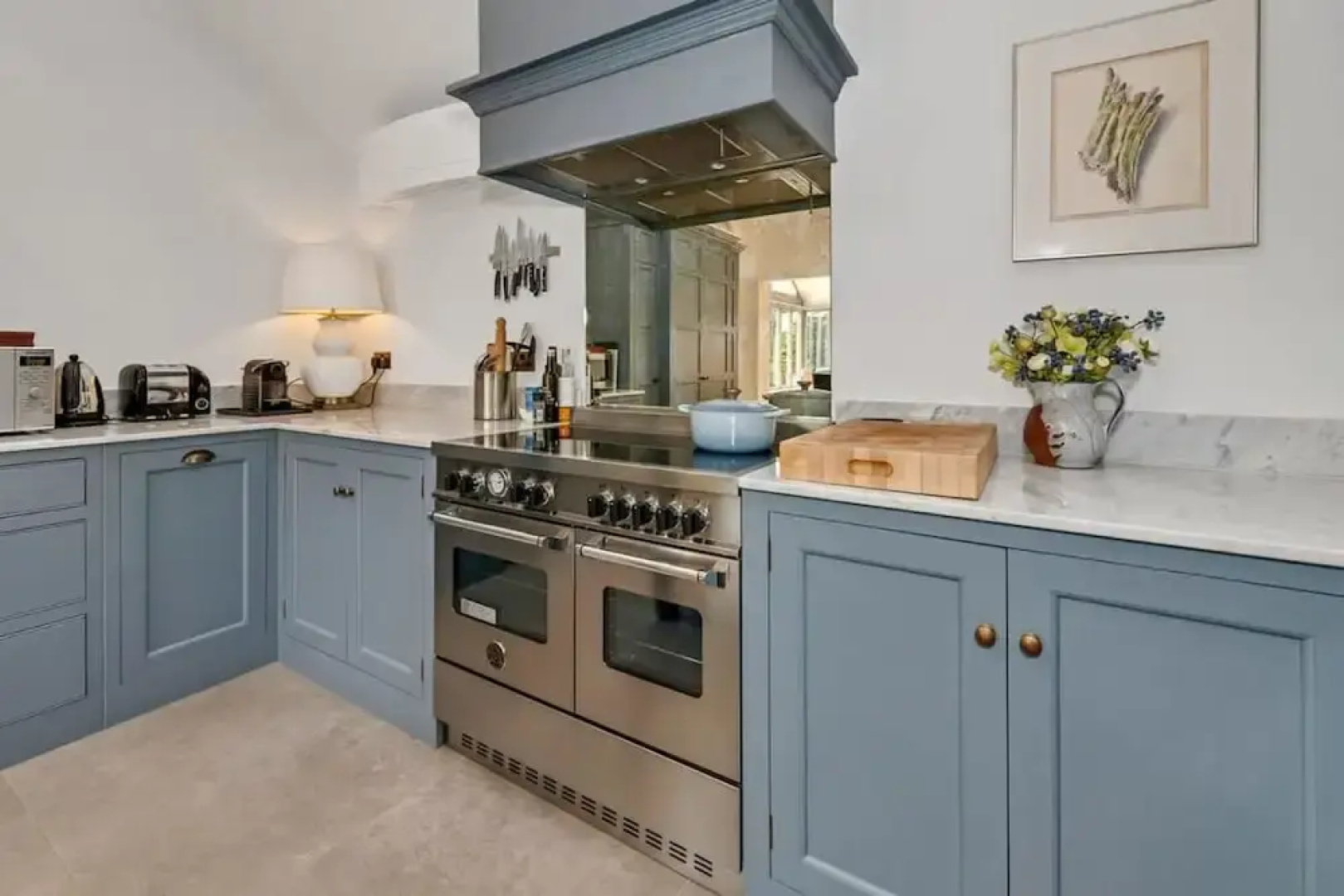 Luxury Home With Large Garden - The School House
