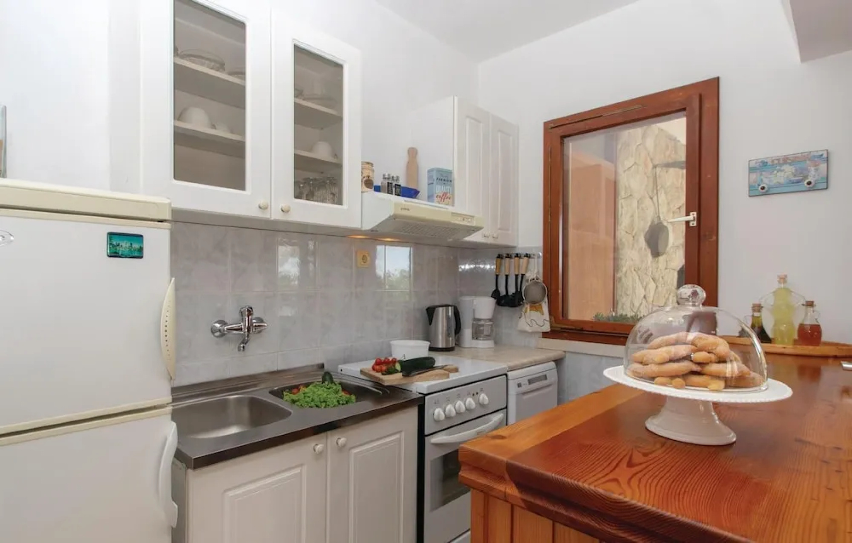 Amazing Home in Grscica With 2 Bedrooms and Wifi