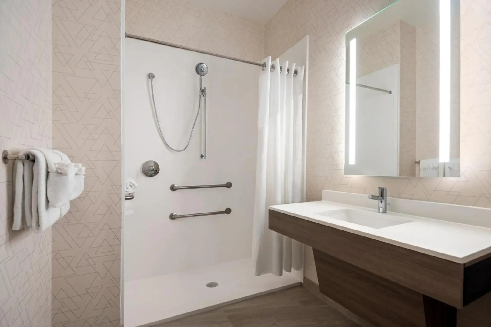 Holiday Inn Express & Suites Mobile West I-10 by IHG