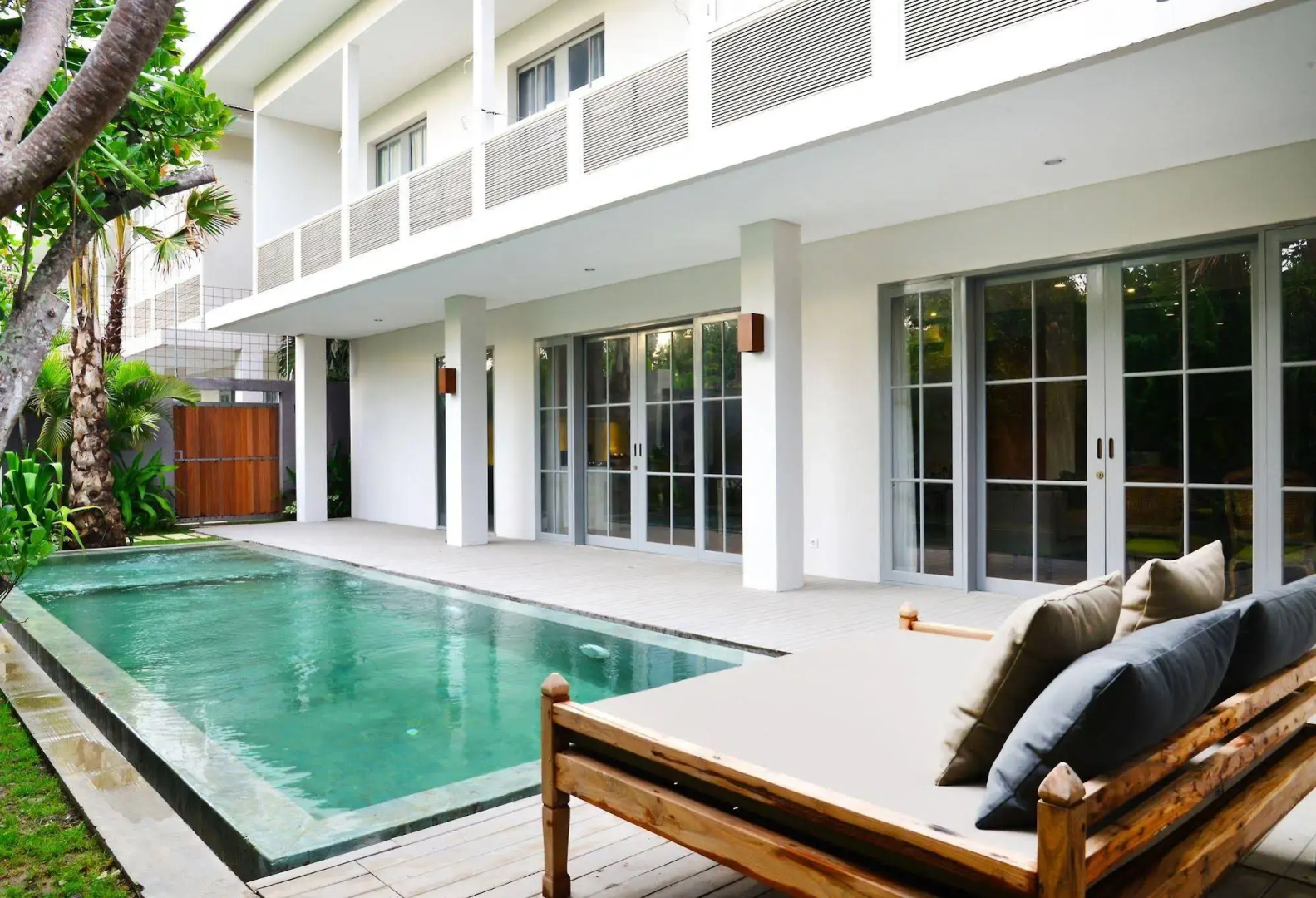 Jabu Beach Villa
