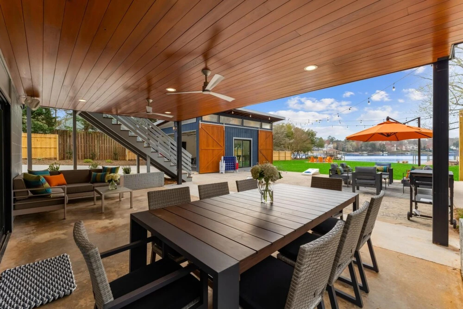 Blue Haven W/game Room, Hot Tub & Optional Boat Rental