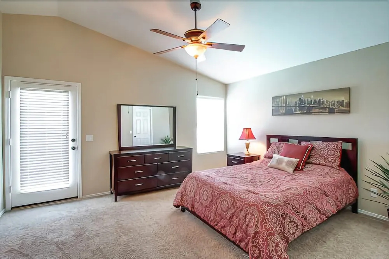 Ironwood - 3 Br home by RedAwning