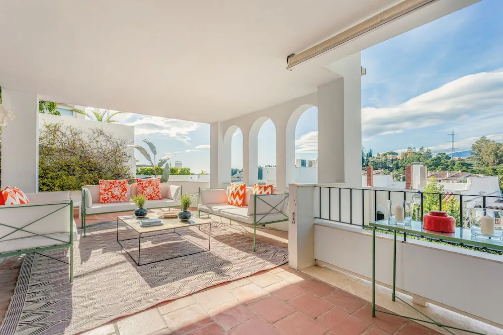 Amazing Apartament in Benahavis With Terrace and Pool. La Quinta Golf