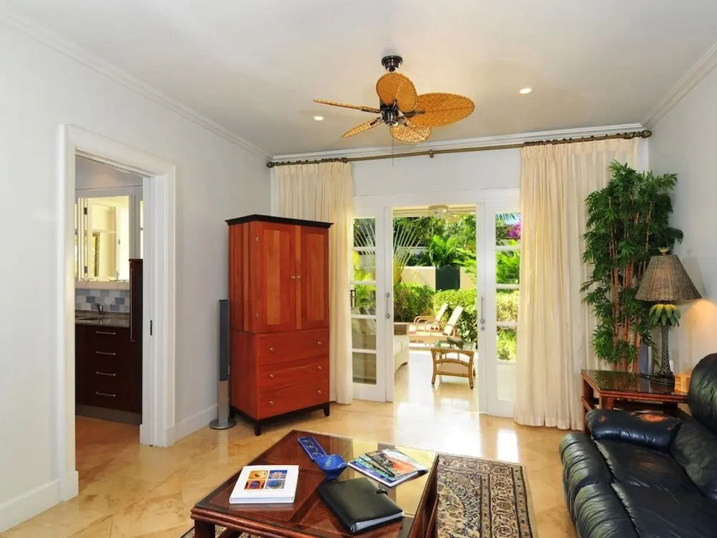 Jalousie at Mullins Bay