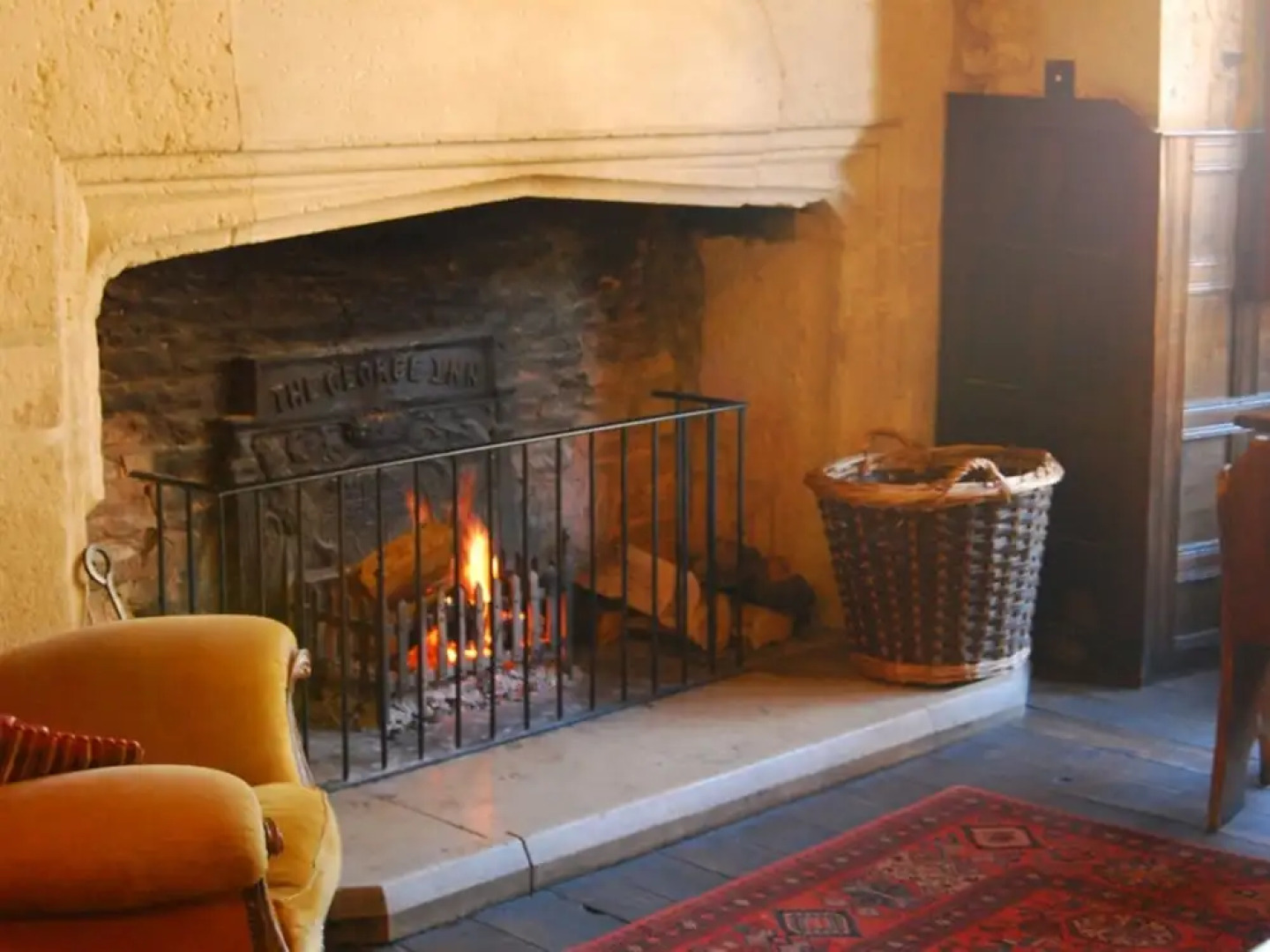 The George Inn & The Plaine