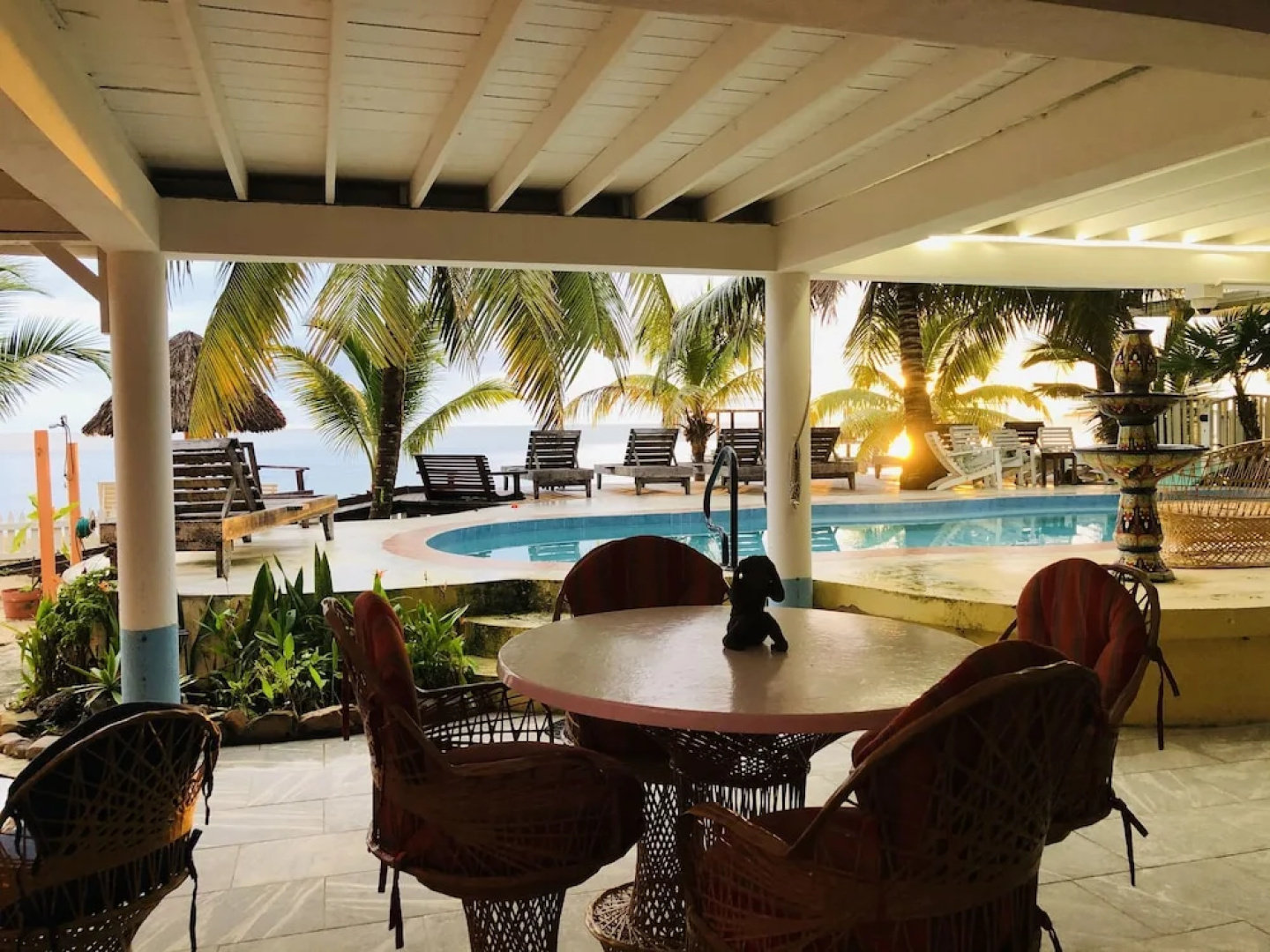 Coral Cove Inn