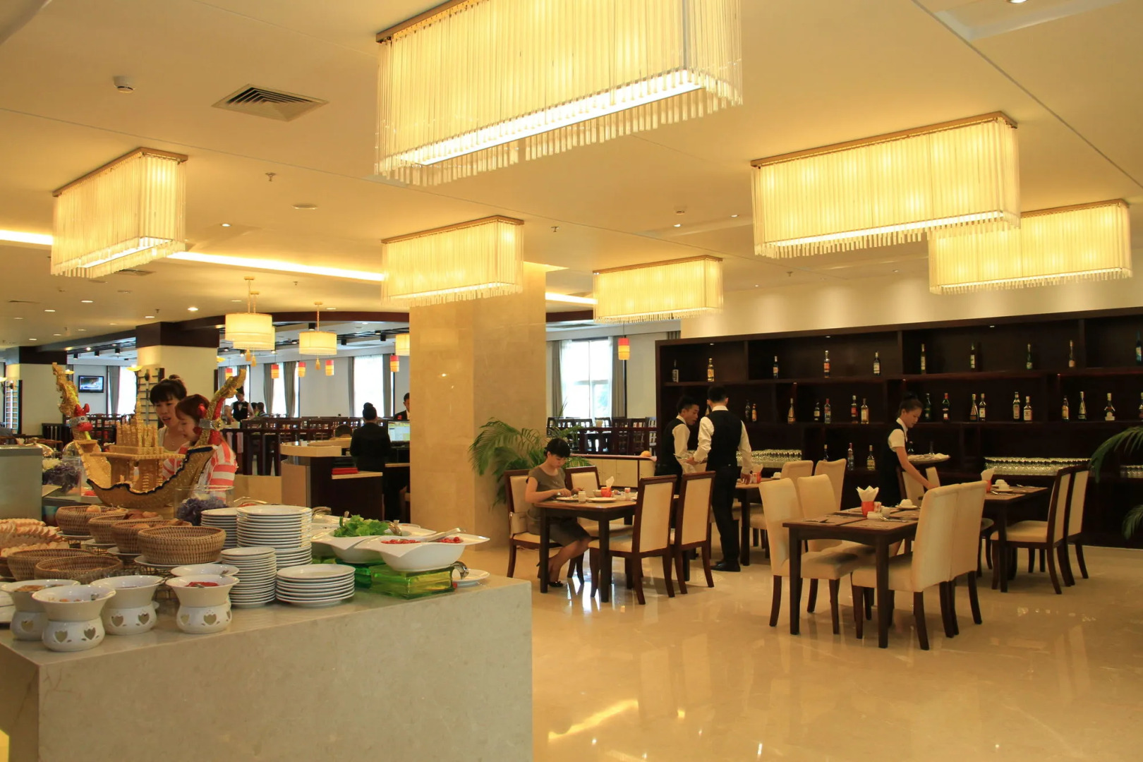 Don Chan Palace, Hotel & Convention