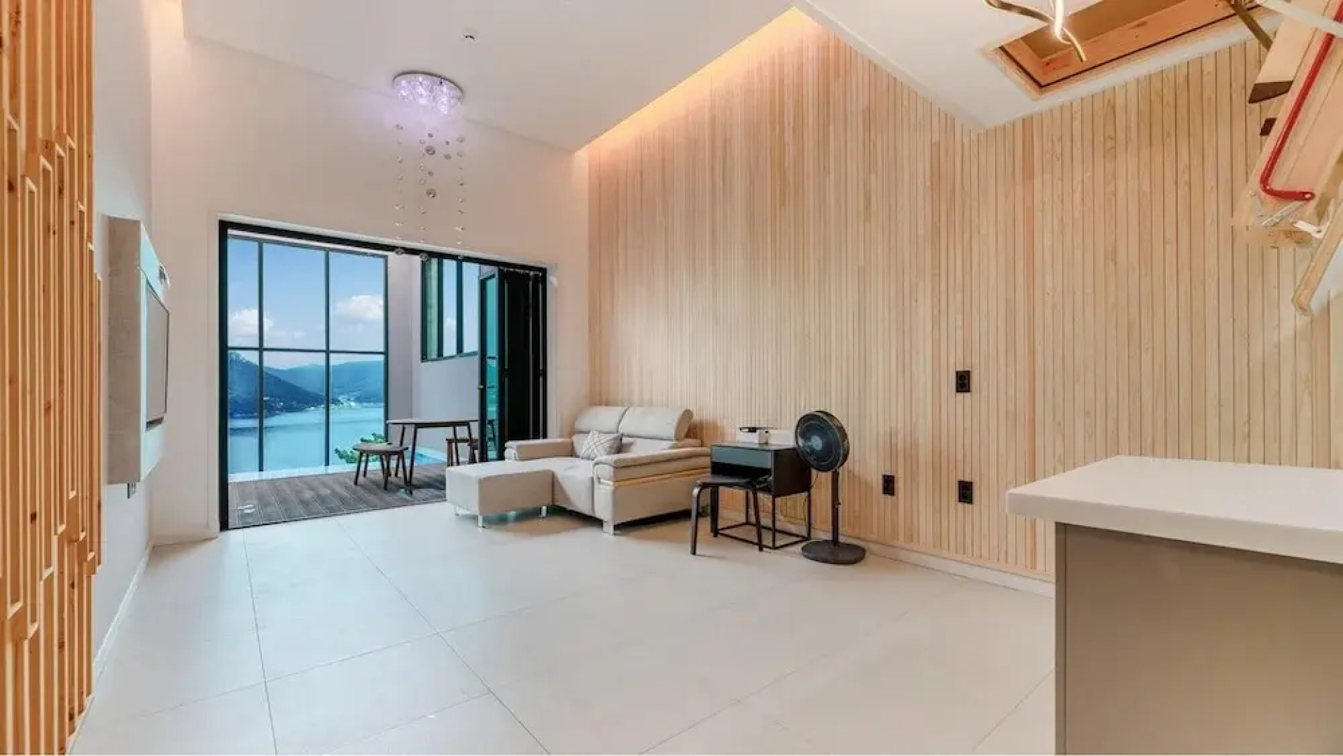 Tongyeong Saryangdo Elphis36 Poolvilla