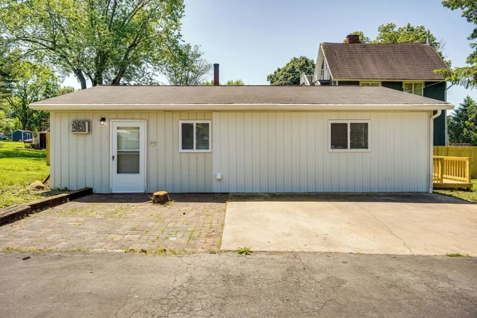 Zanesville Vacation Rental: 2 Mi to Downtown!
