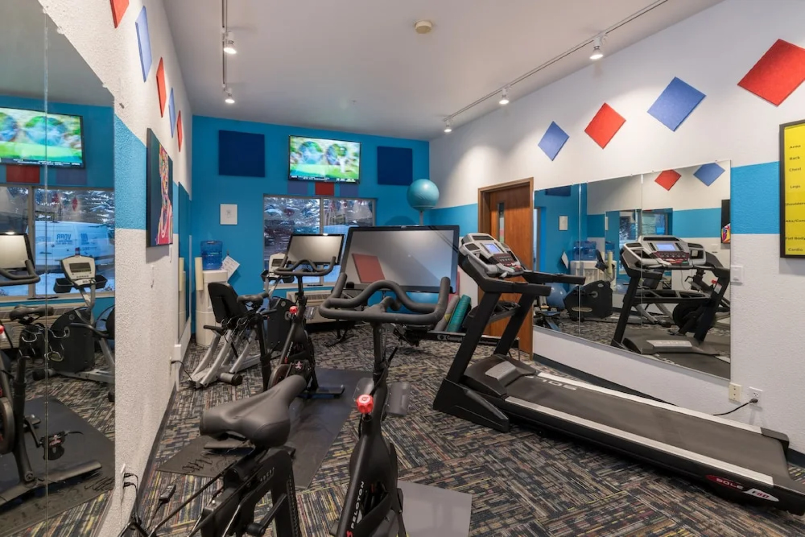 Wood River Inn & Suites