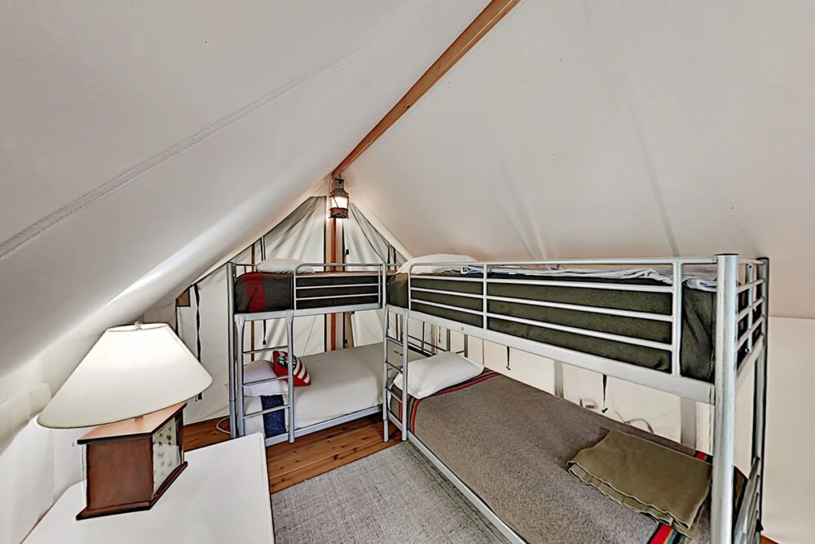 Dreamy Forest + Private Glamping Tent 1 Bedroom Cottage