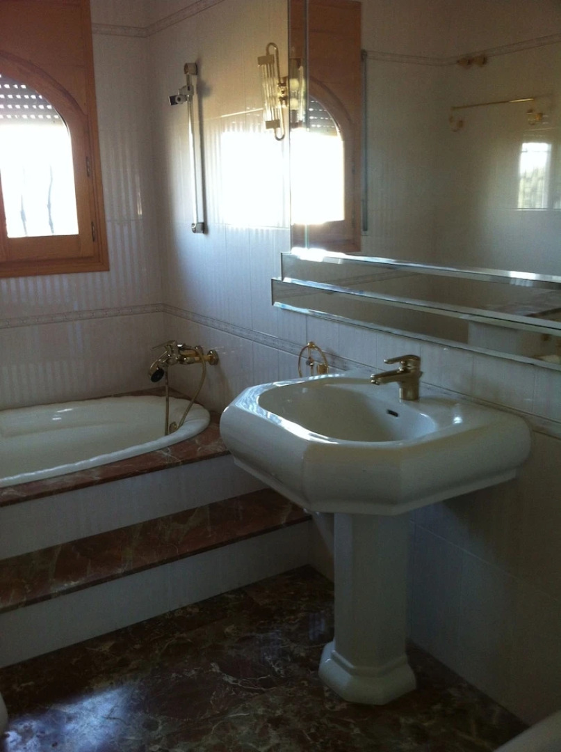 House With 4 Bedrooms in Camarles, With Furnished Terrace - 6 km From