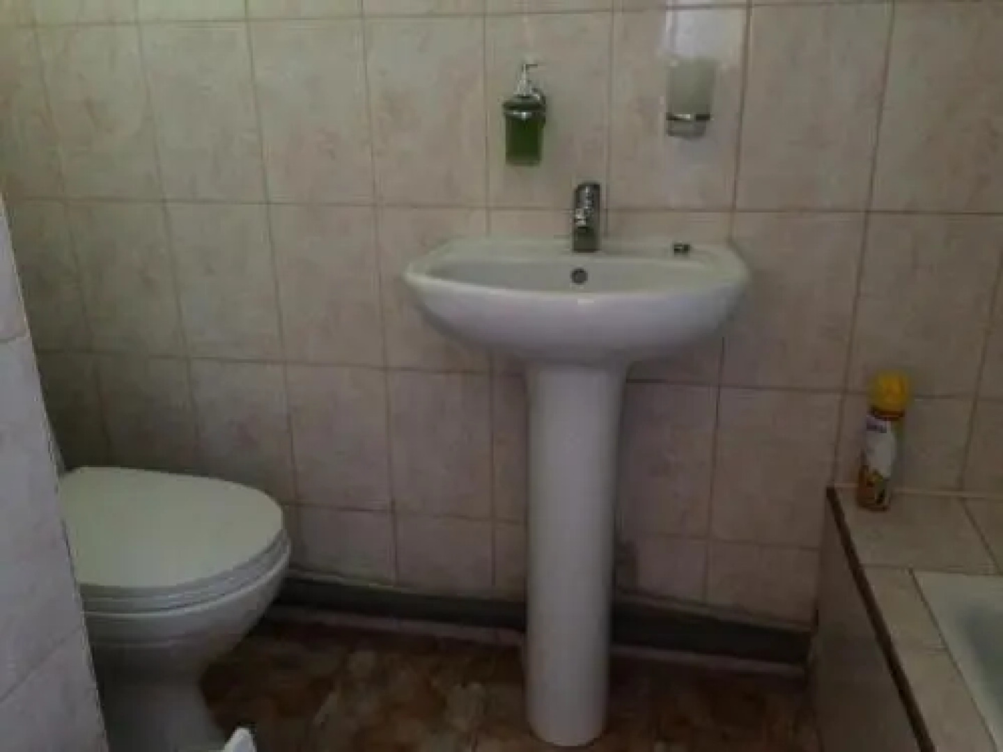 Частный дом с номерами и отдельной кухней