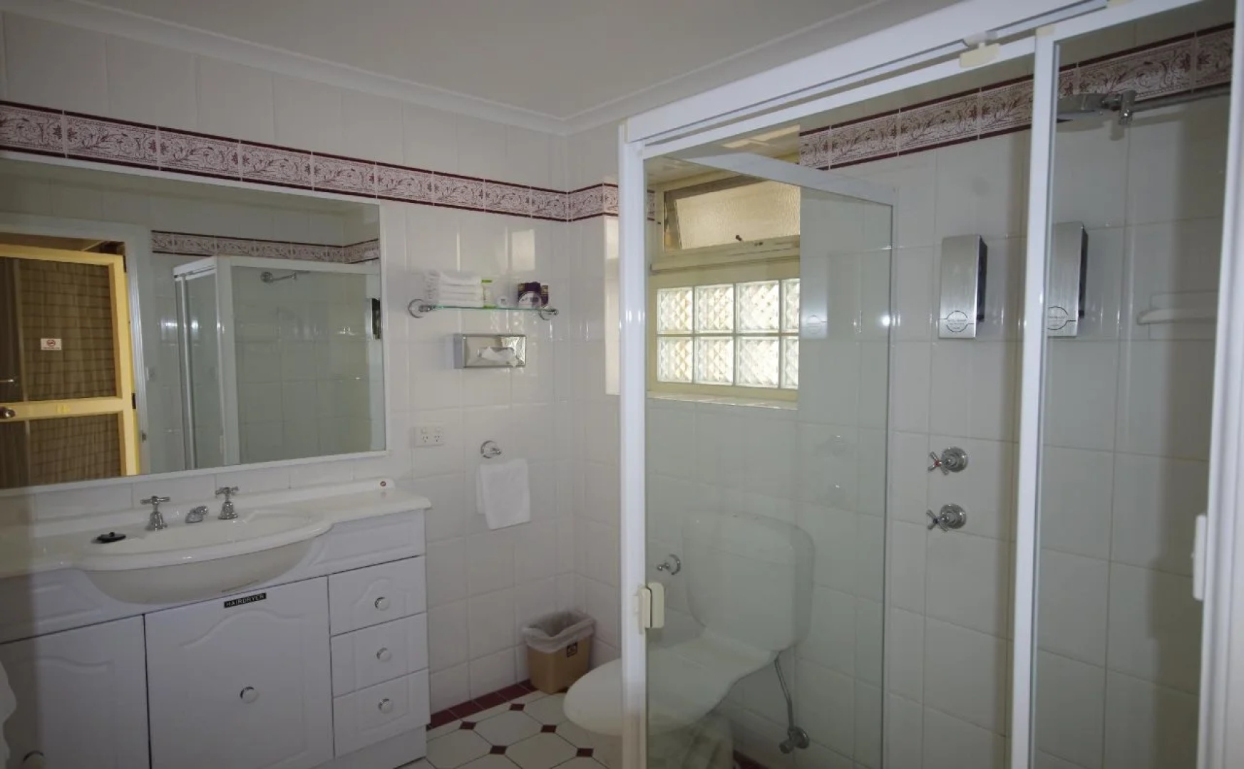 Best Western Ensenada Motor Inn