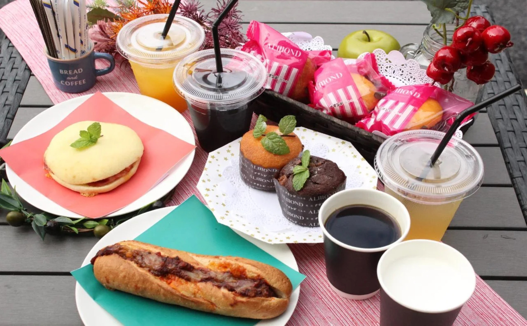 Resort Class Inn Onna